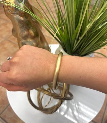 Single Gold Bangle Bracelet