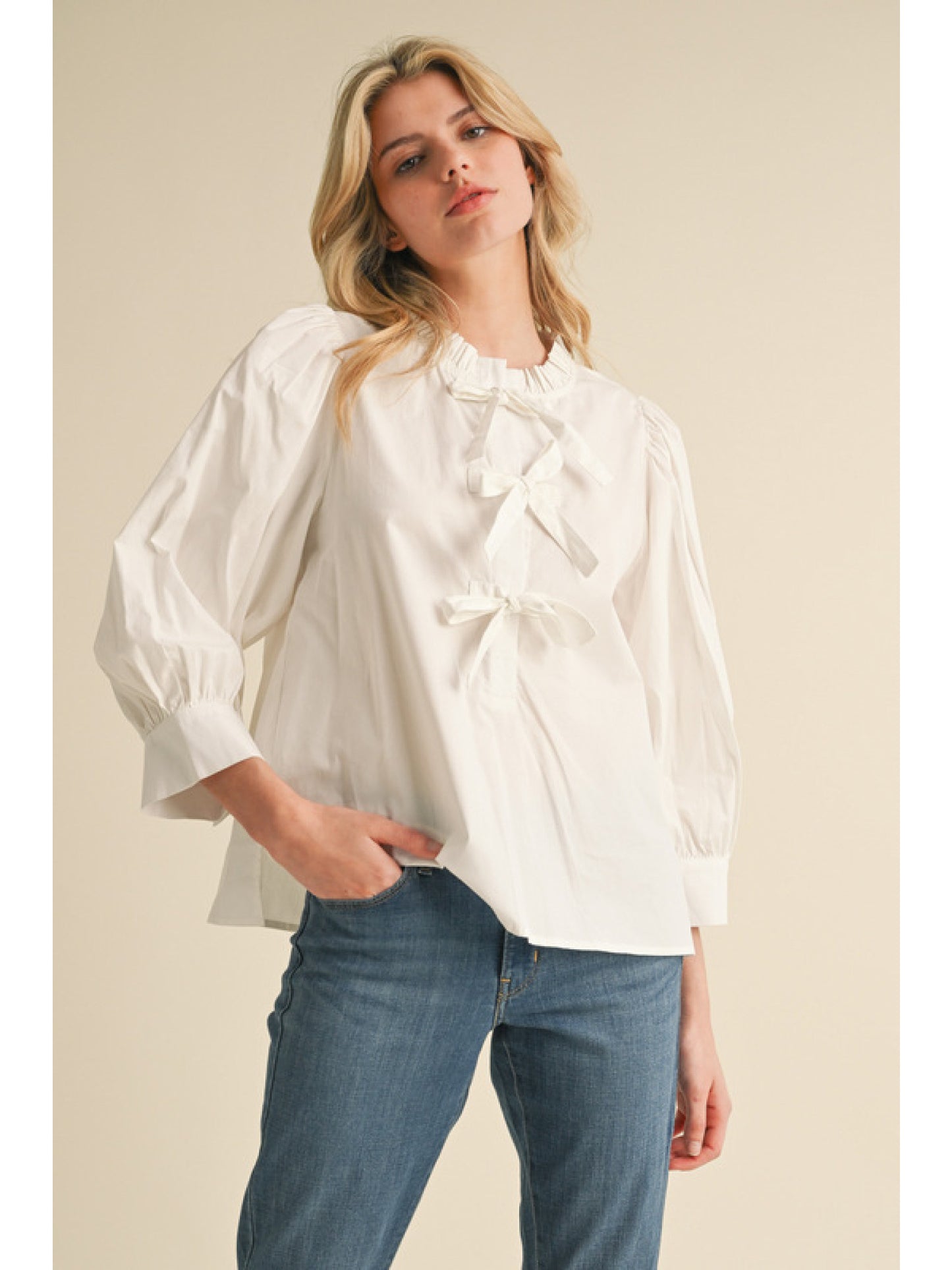 Julia Bow Detailed Top