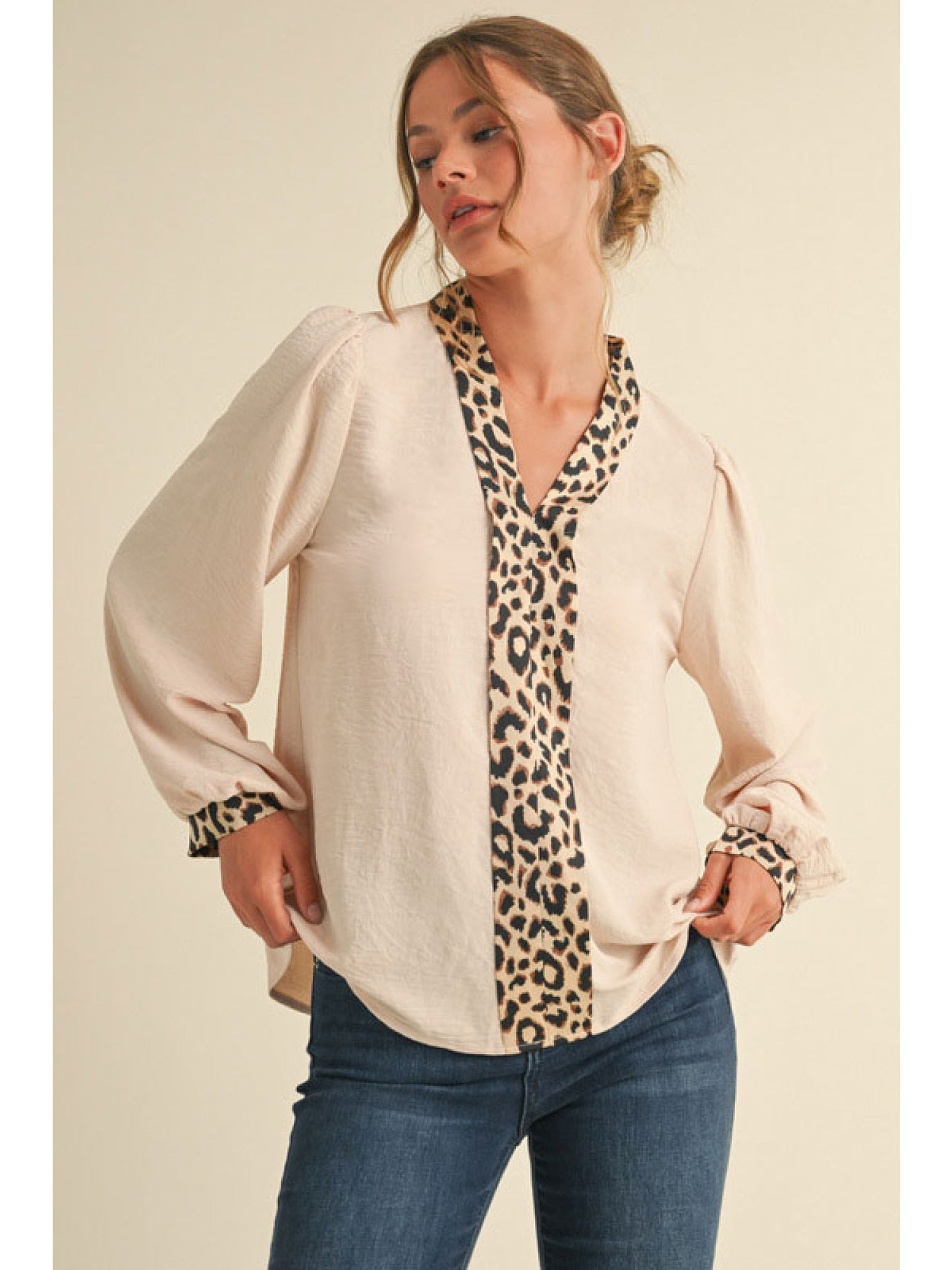 Abby Animal Print Detailed Chiffon Top