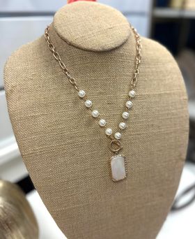 Rectangle Shell Pendant Necklace